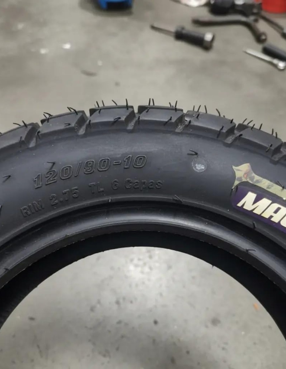 Llanta para moto Macuro Tubeless 6 Capas 120/90 R10 3