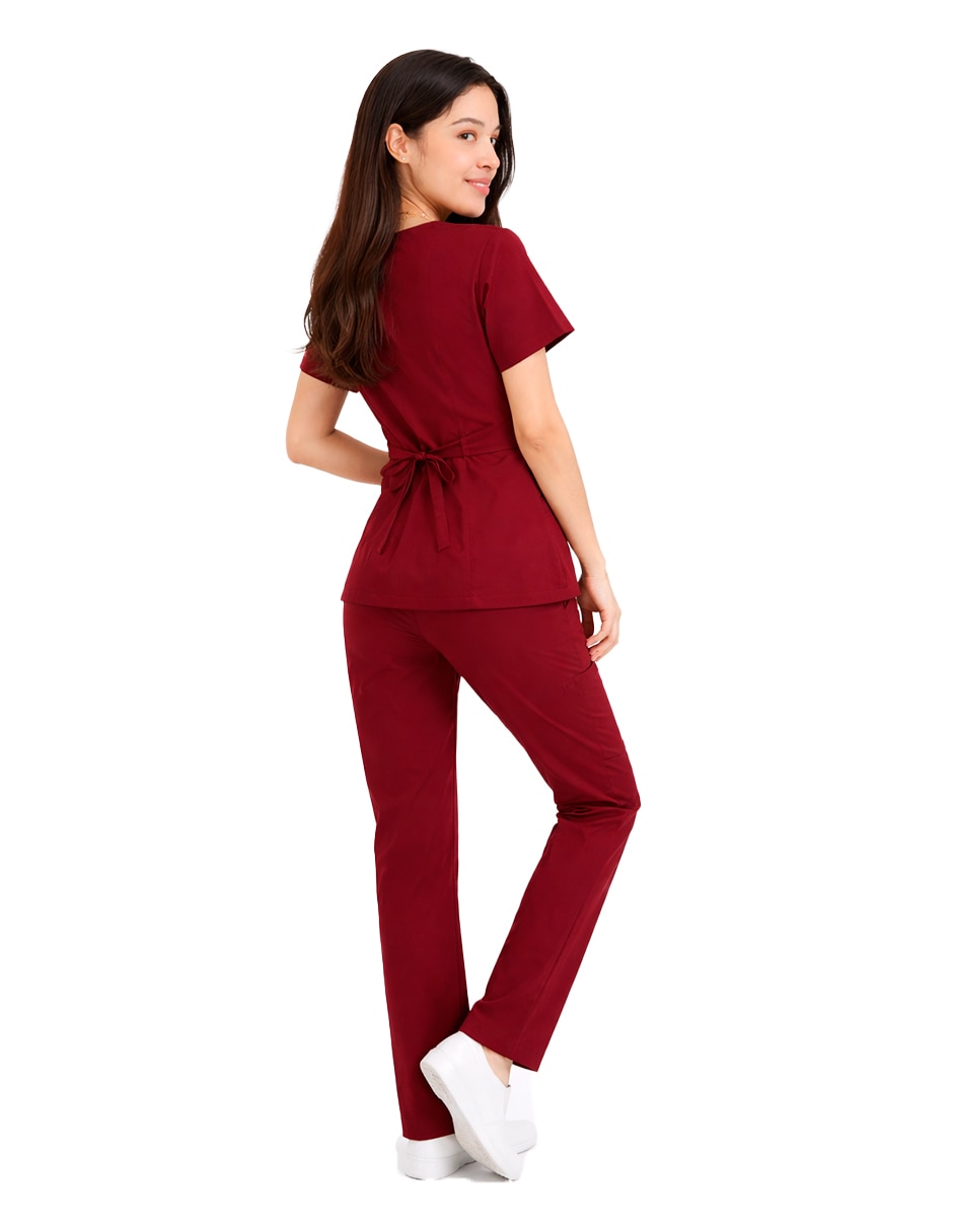 Pijama quirúrgica estilo relajado para mujer 4