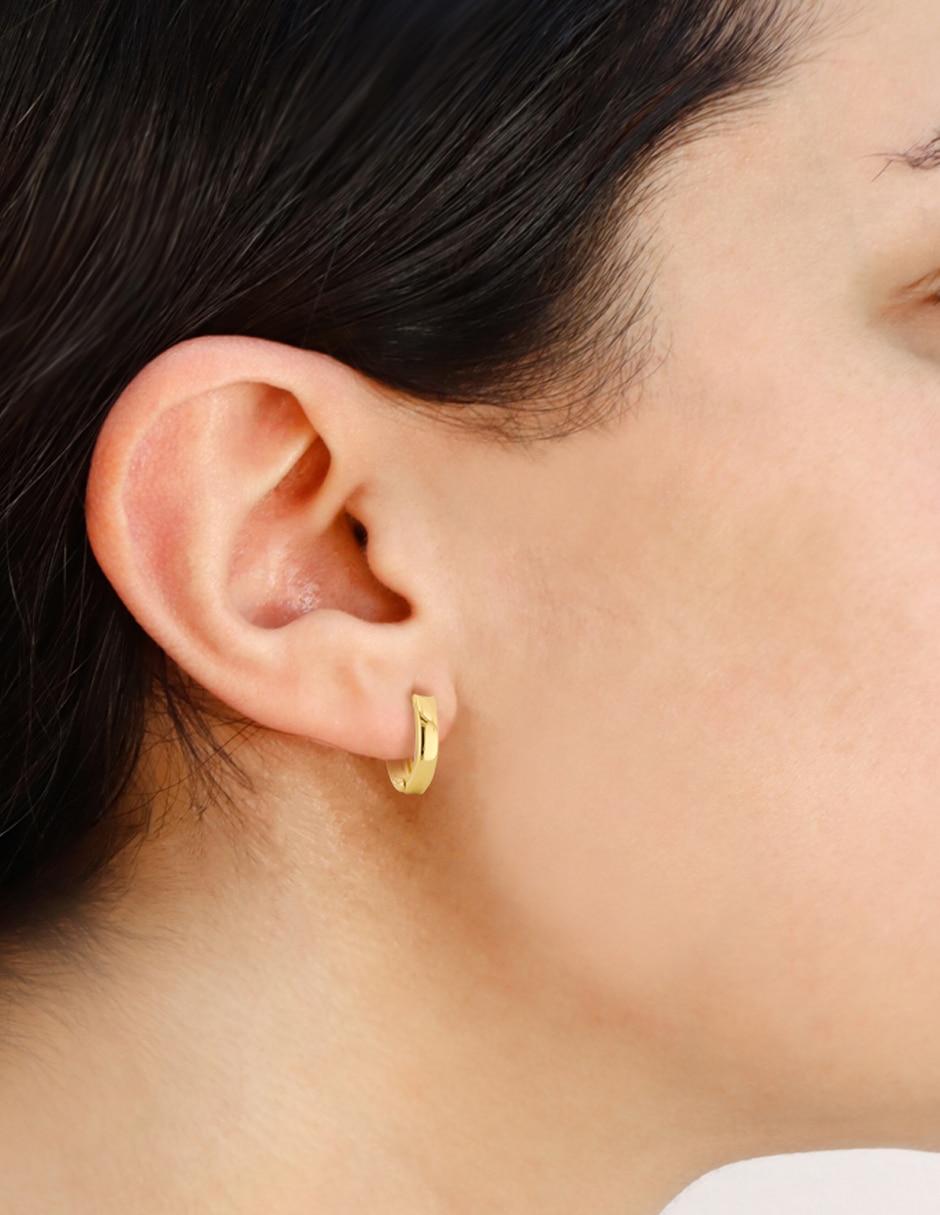 Aretes huggies de oro amarillo 14 K 3