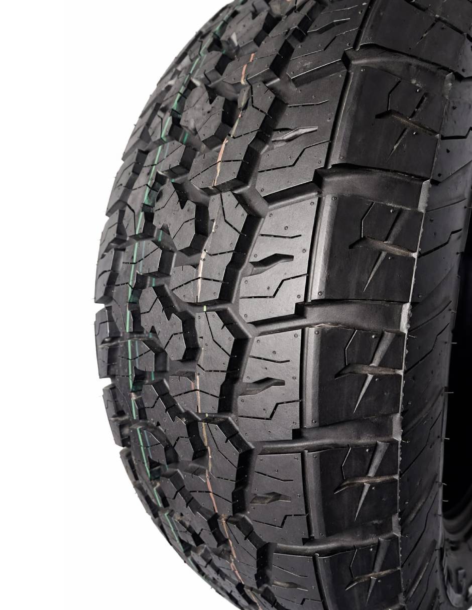 Set de llantas para auto All Terrain 265/ 65 R17