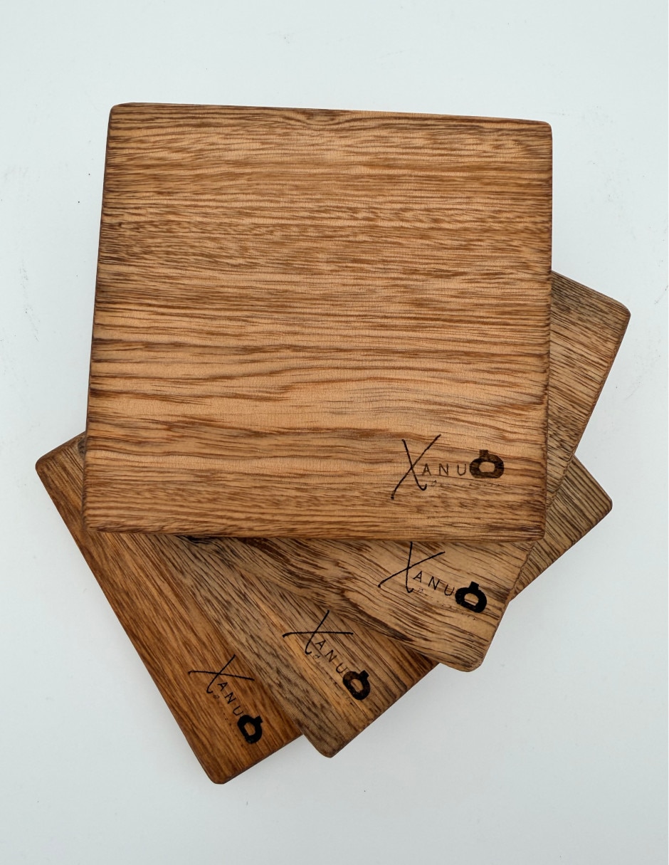 Set de portavasos Xanu de madera 4 piezas