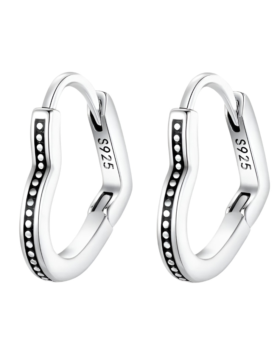 Aretes corto de de plata p 925 con acabado brillante Aretes corto de de plata p 925 con acabado brillante