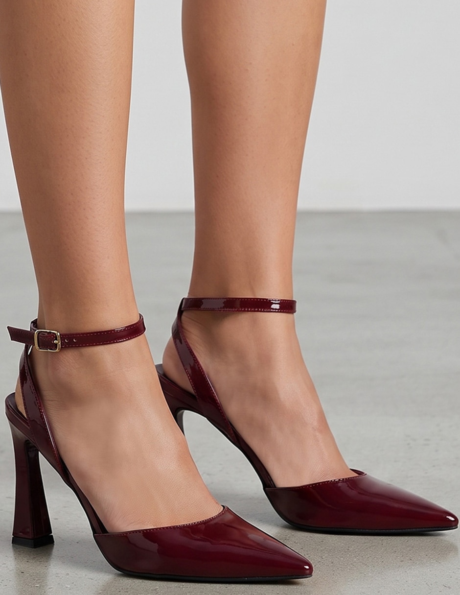 Zapatilla charol gabriela's