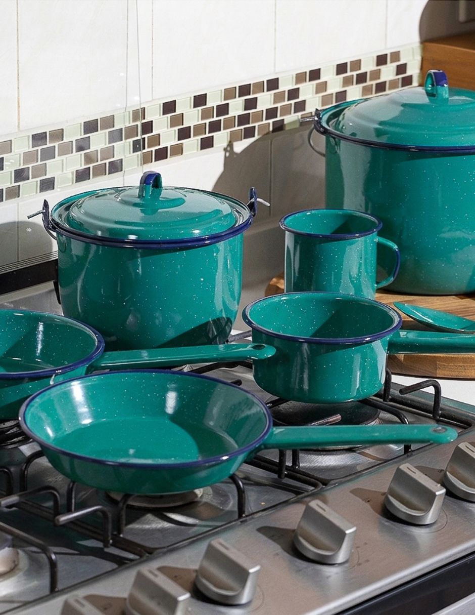 Batería de cocina Alexa de Acero vitrificado 9 piezas 2