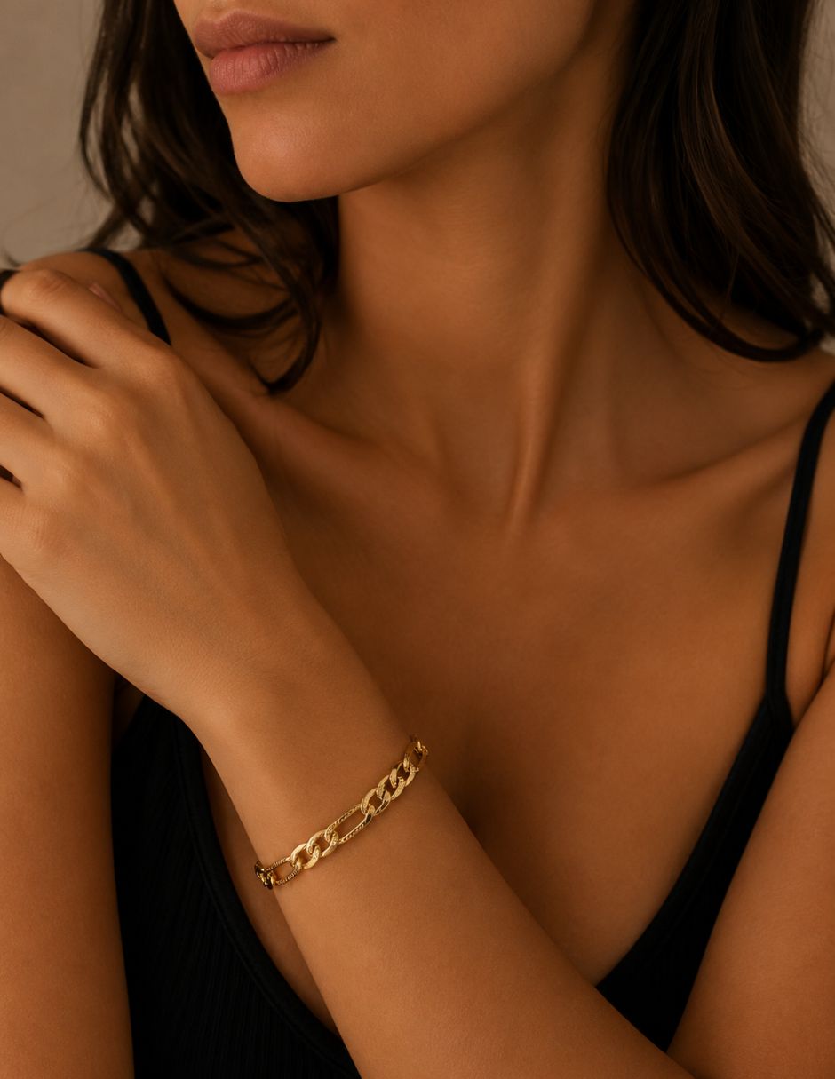 Pulsera Moon de oro laminado de 14 k acabado brillante