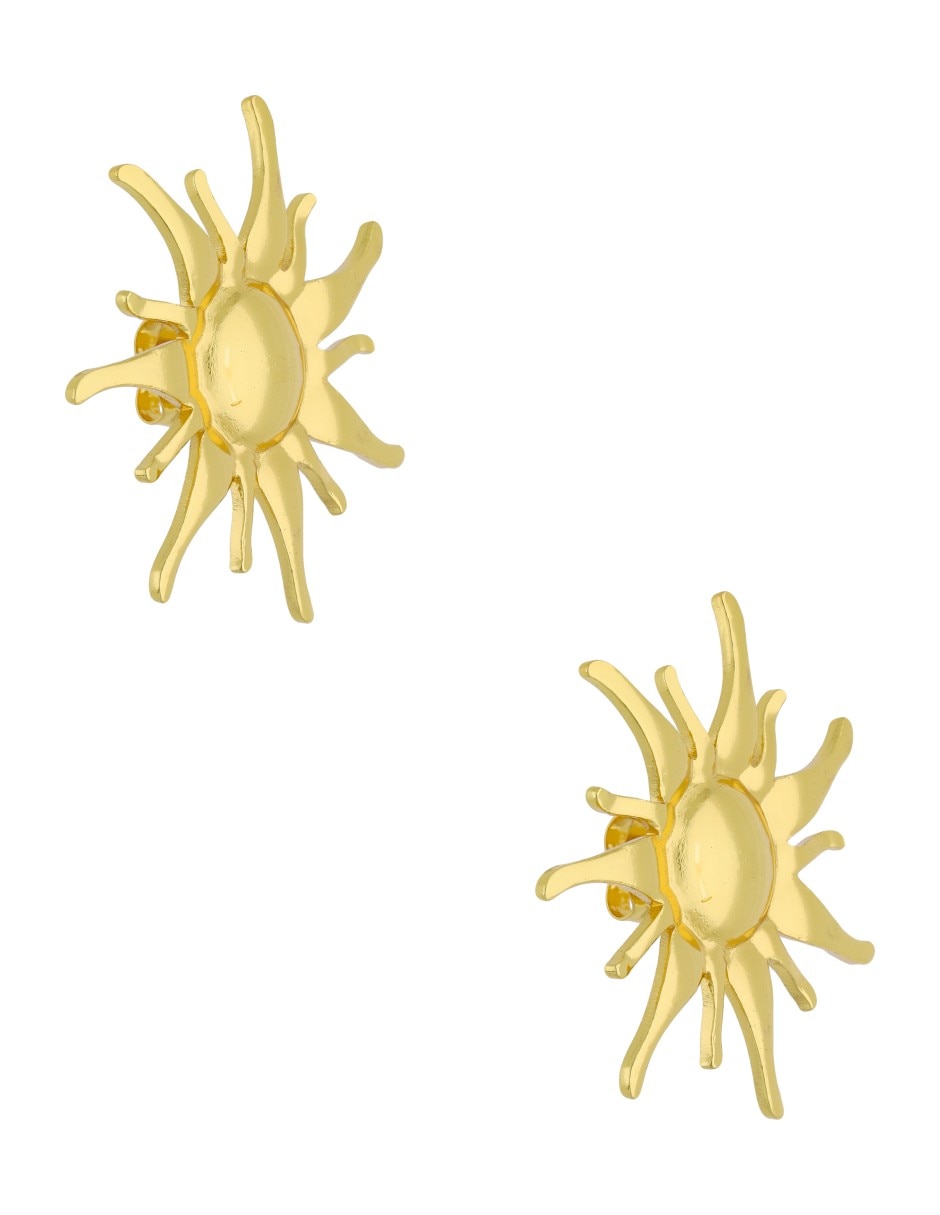 Aretes cortos Nuvi con acabado brillante