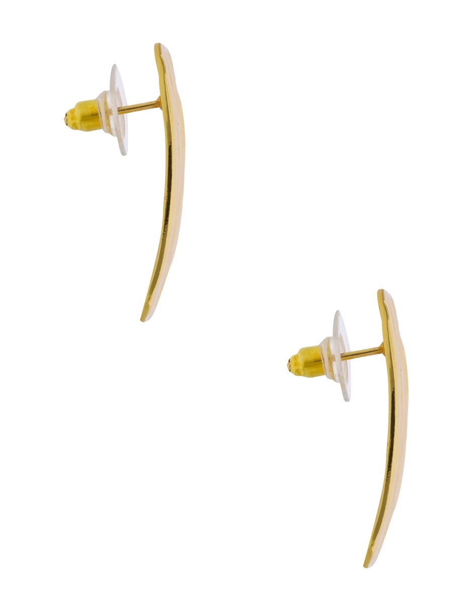 Aretes cortos rectangular con acabado brillante 5