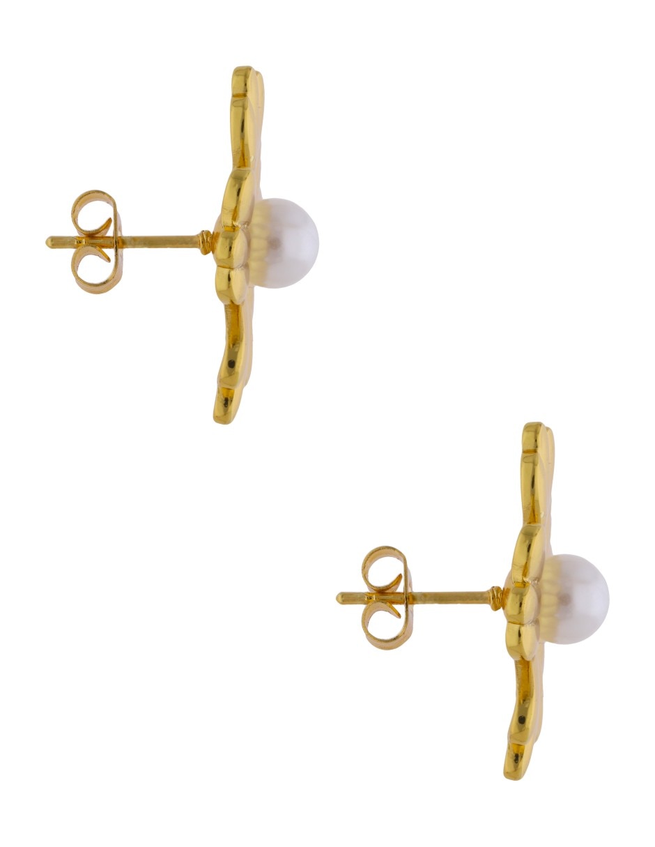 Aretes cortos  de flor  Nuvi   con acabado brillante