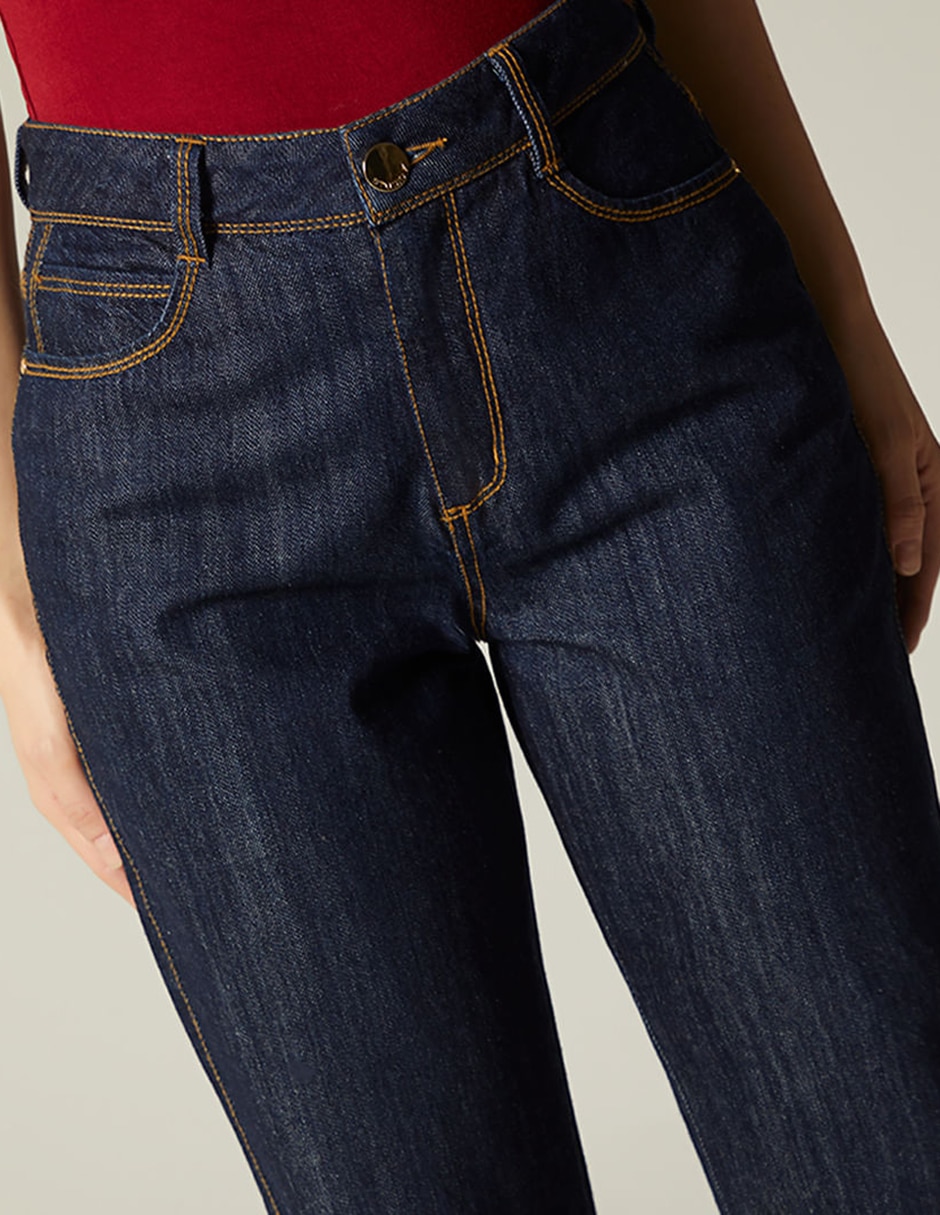Jeans acampanado para mujer 4