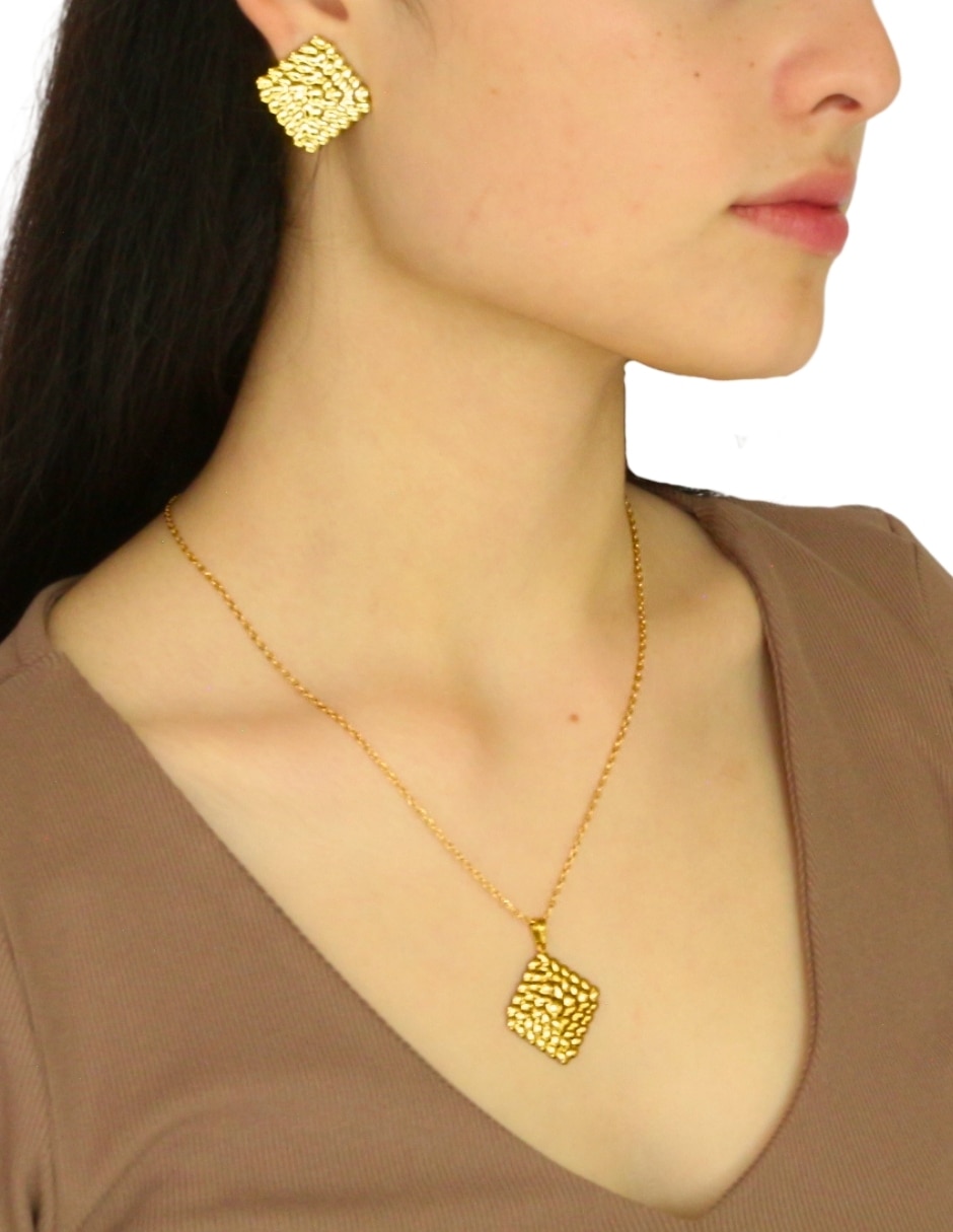 Set de collar y aretes 3