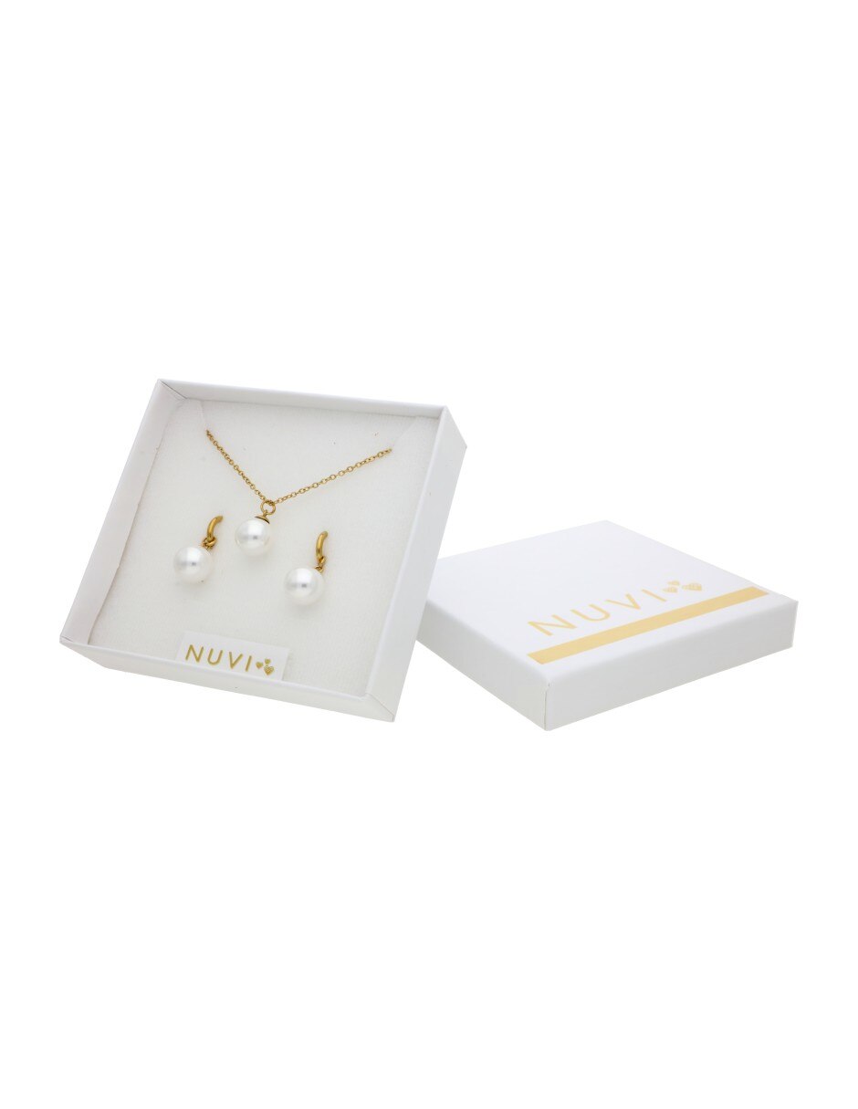 Set de collar y aretes Nuvi de acero inoxidable fantasía