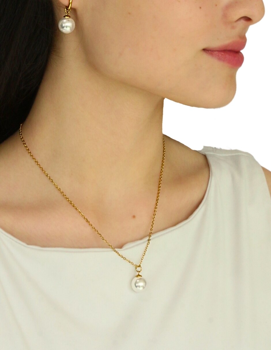Set de collar y aretes Nuvi de acero inoxidable fantasía