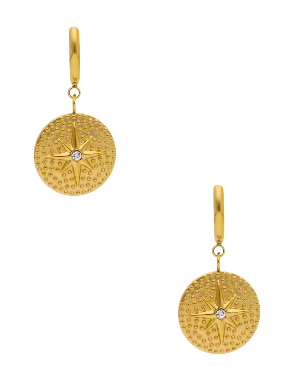 Aretes huggies de estrella Nuvi con acabado brillante