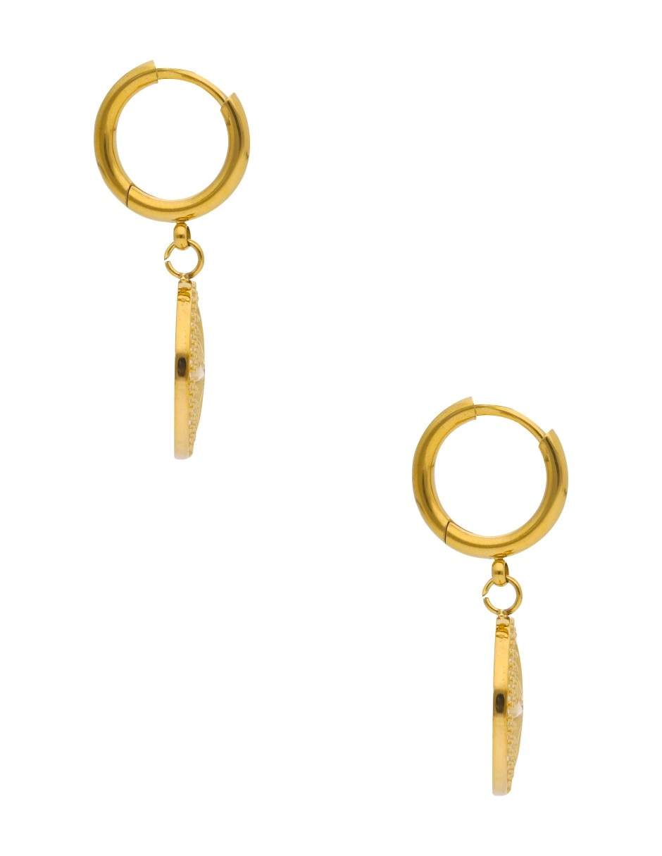 Aretes huggies de estrella Nuvi con acabado brillante
