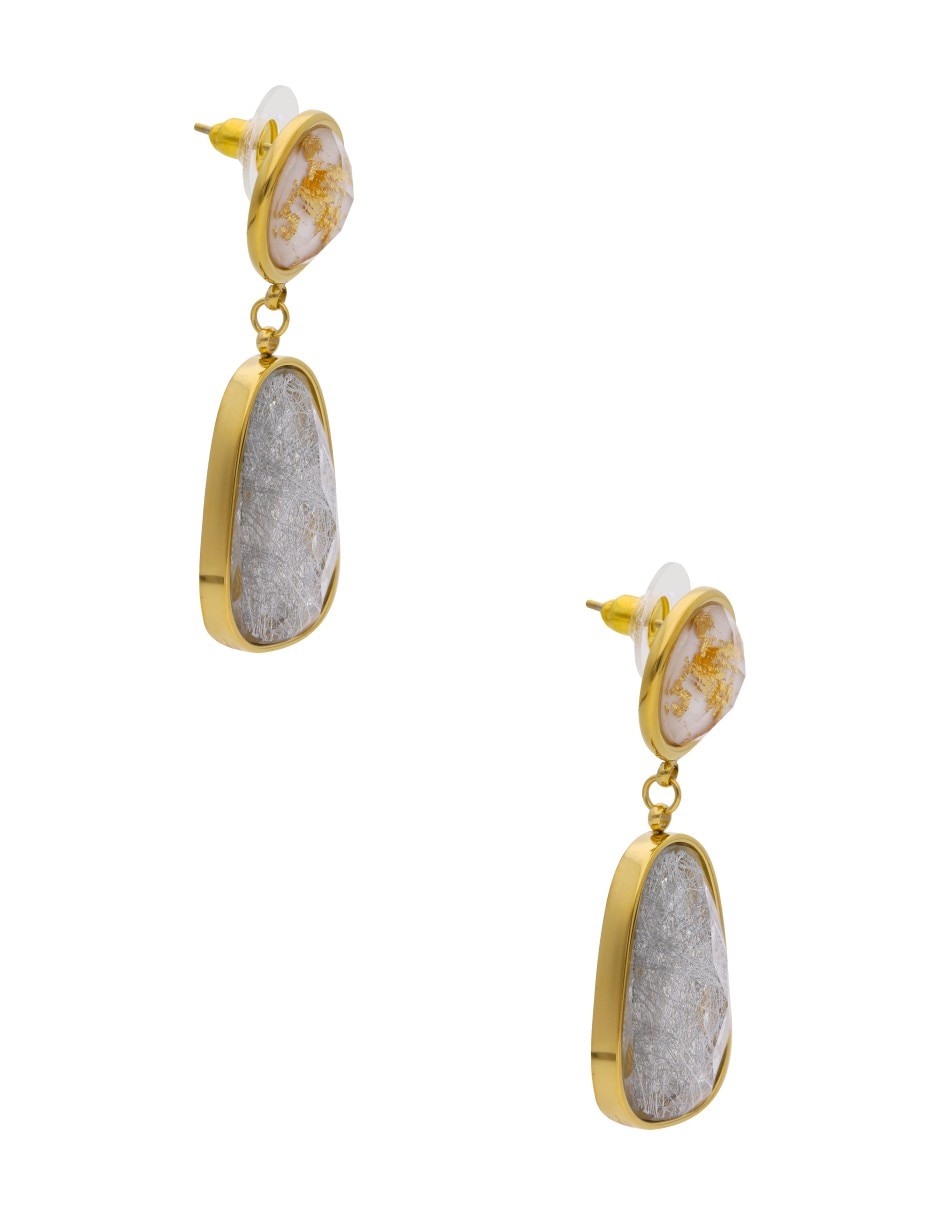 Aretes largos con acabado brillante 5