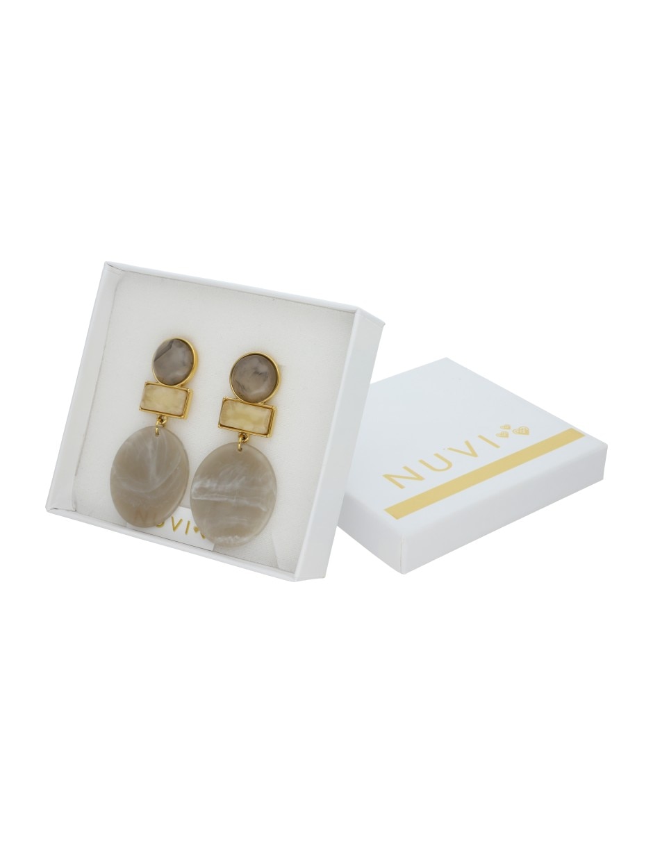 Aretes largos Nuvi con acabado brillante