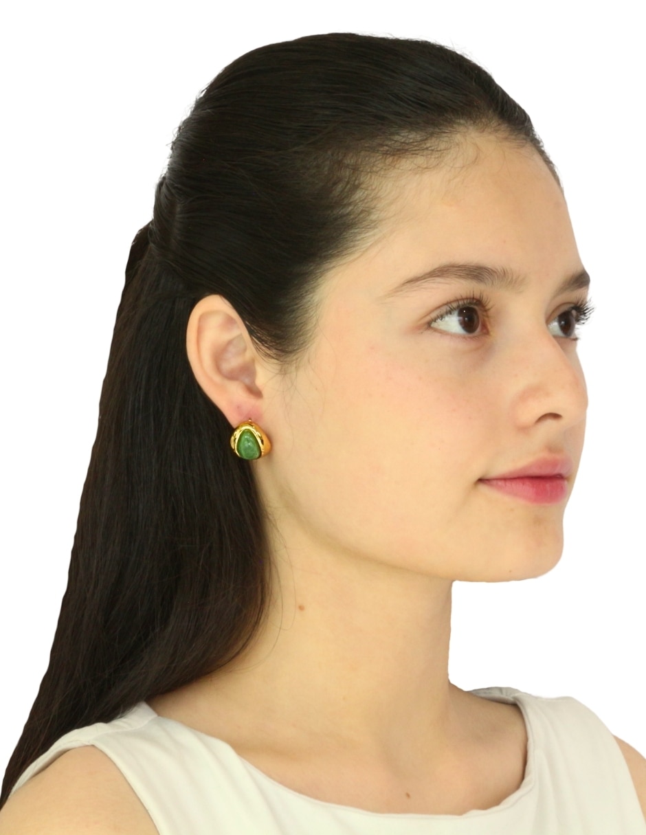Aretes cortos de gota con acabado brillante 4