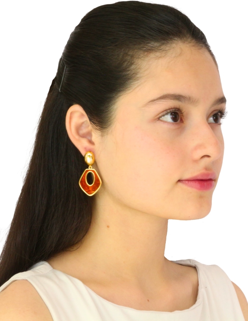 Aretes largos de rombo con acabado brillante 4