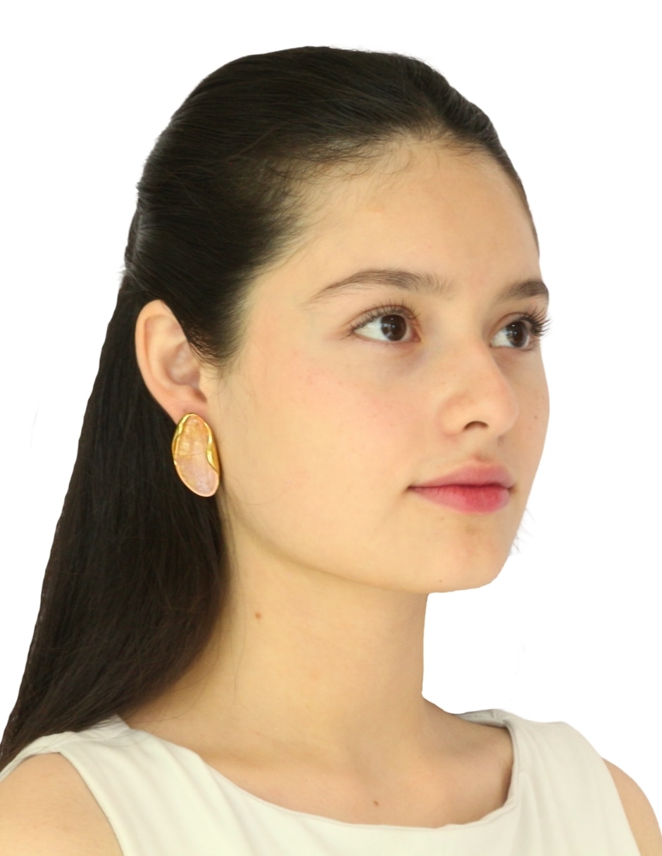 Aretes largos de gota Nuvi con acabado brillante