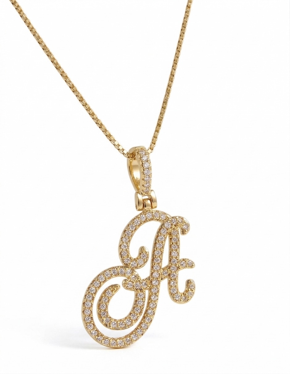 Collar con dije de letras de oro laminado 14 k