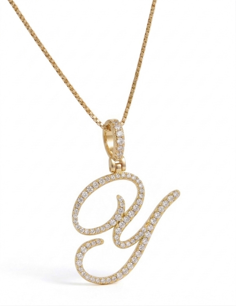 Collar con dije de letras de oro laminado 14 k Collar con dije de letras de oro laminado 14 k