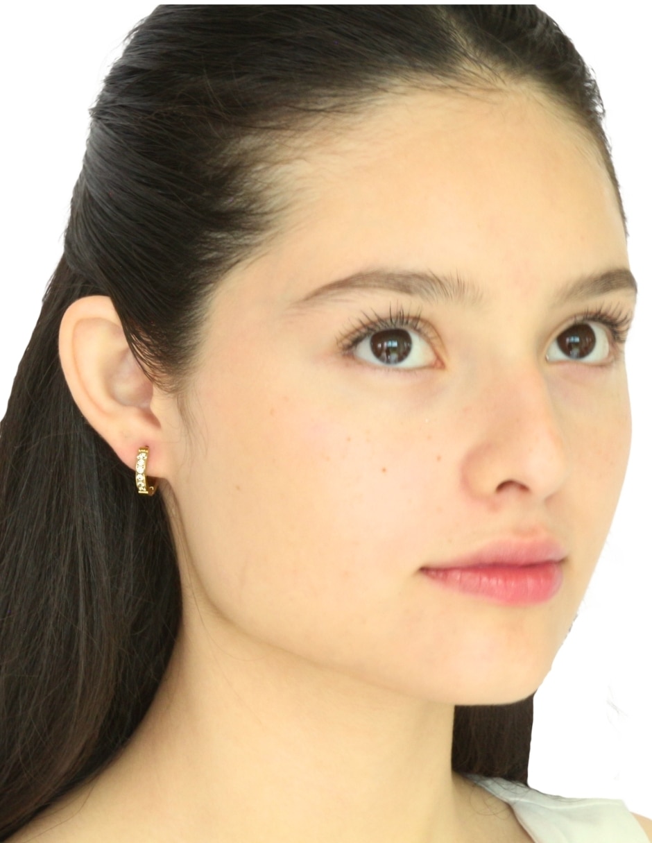 Aretes con acabado brillante 4