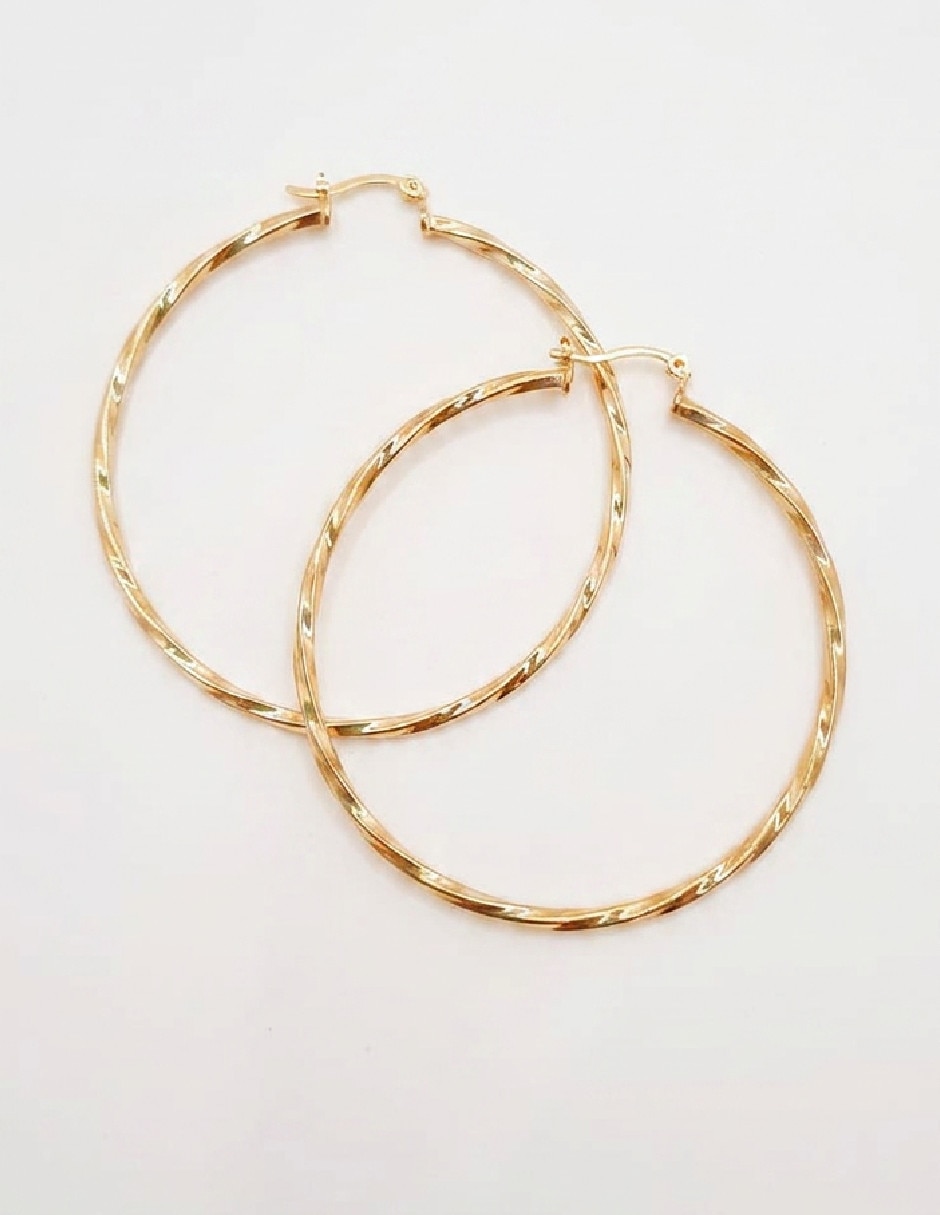 Arracadas genérica de oro laminado 18 k con acabado texturizado