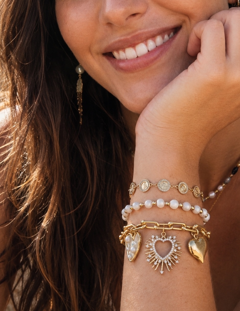 Set de brazalete yoiko con zirconia trinidad acabado