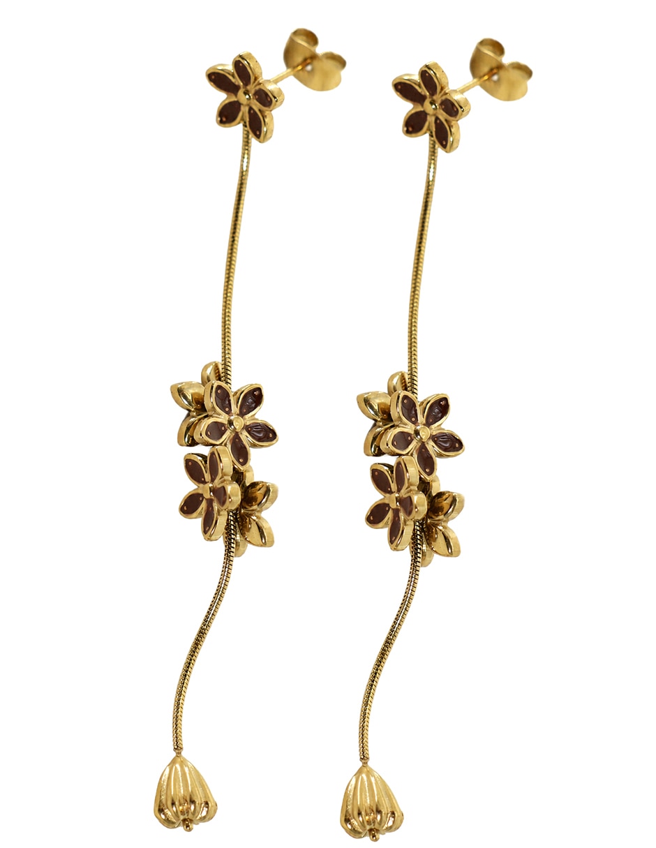 Aretes largos de flor just con acabado baño de oro Aretes largos de flor just con acabado baño de oro