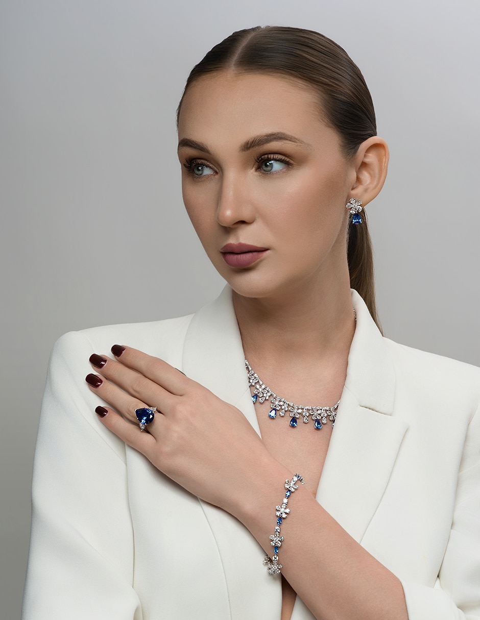 Aretes cortos de gota de plata p 925 con acabado brillante zafiro 5