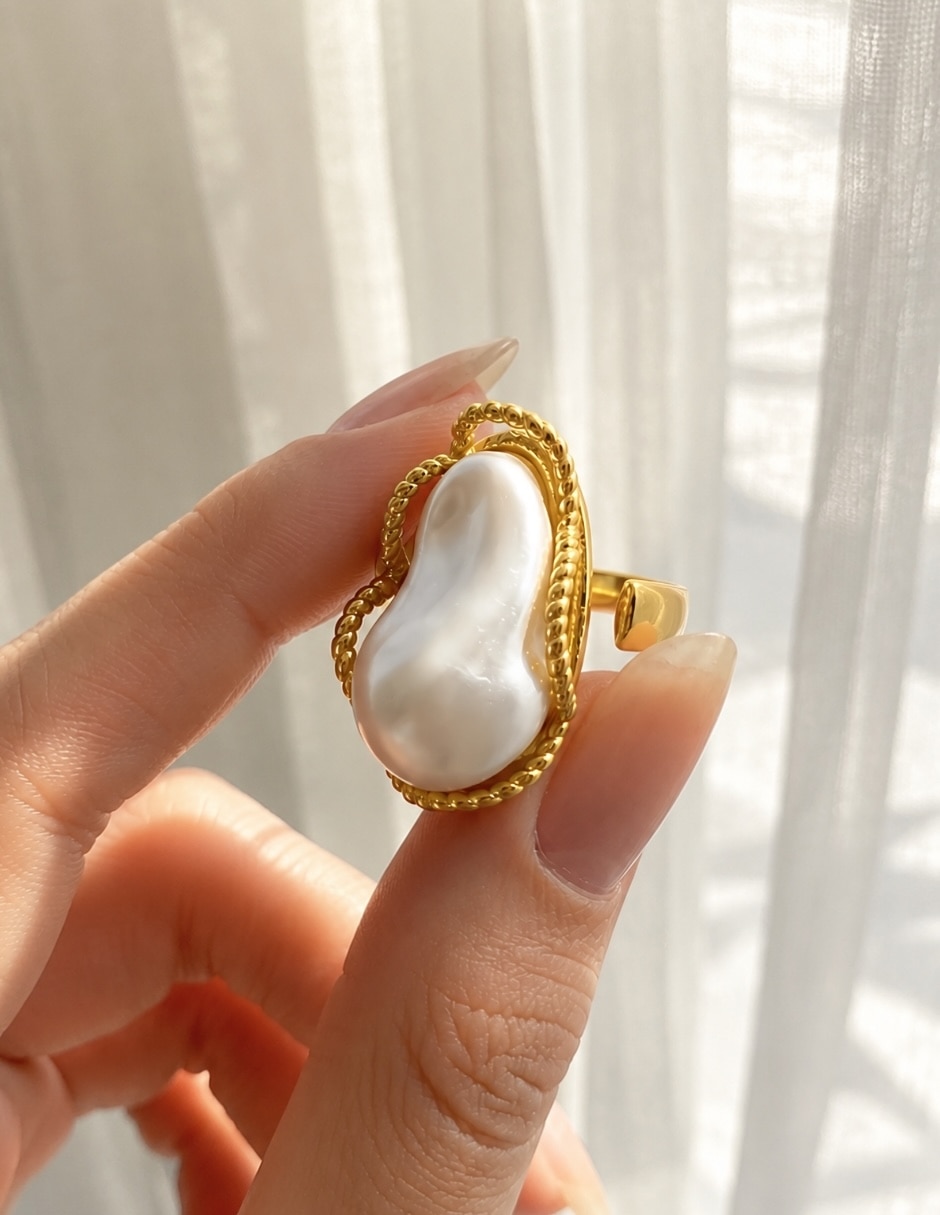 Anillo nácar de aleación de metal imitación perla baño de oro 8