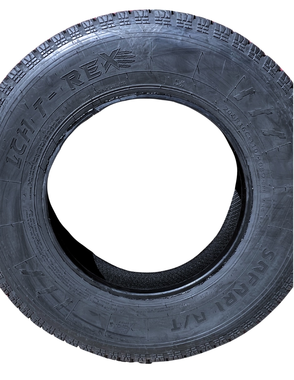 Llanta para auto Safari A/T 205/75 R16 2