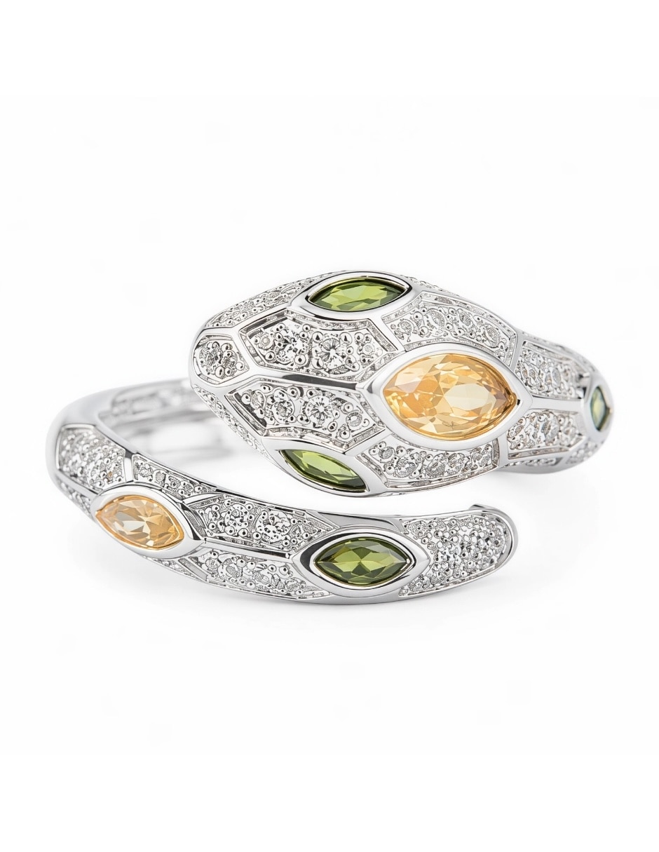 Anillo con gema de serpiente serpentina peridoto