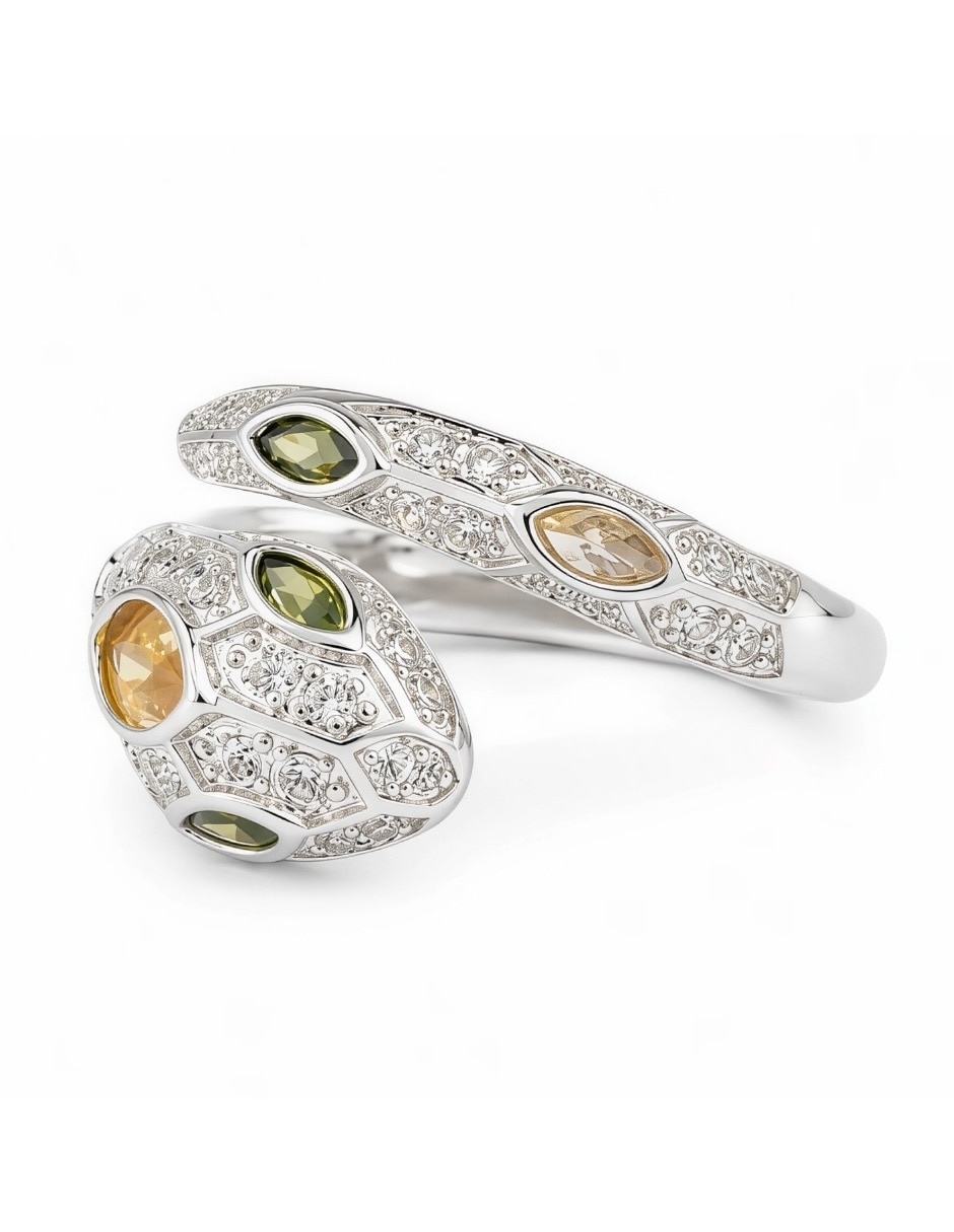 Anillo con gema de serpiente yoiko serpentina peridoto