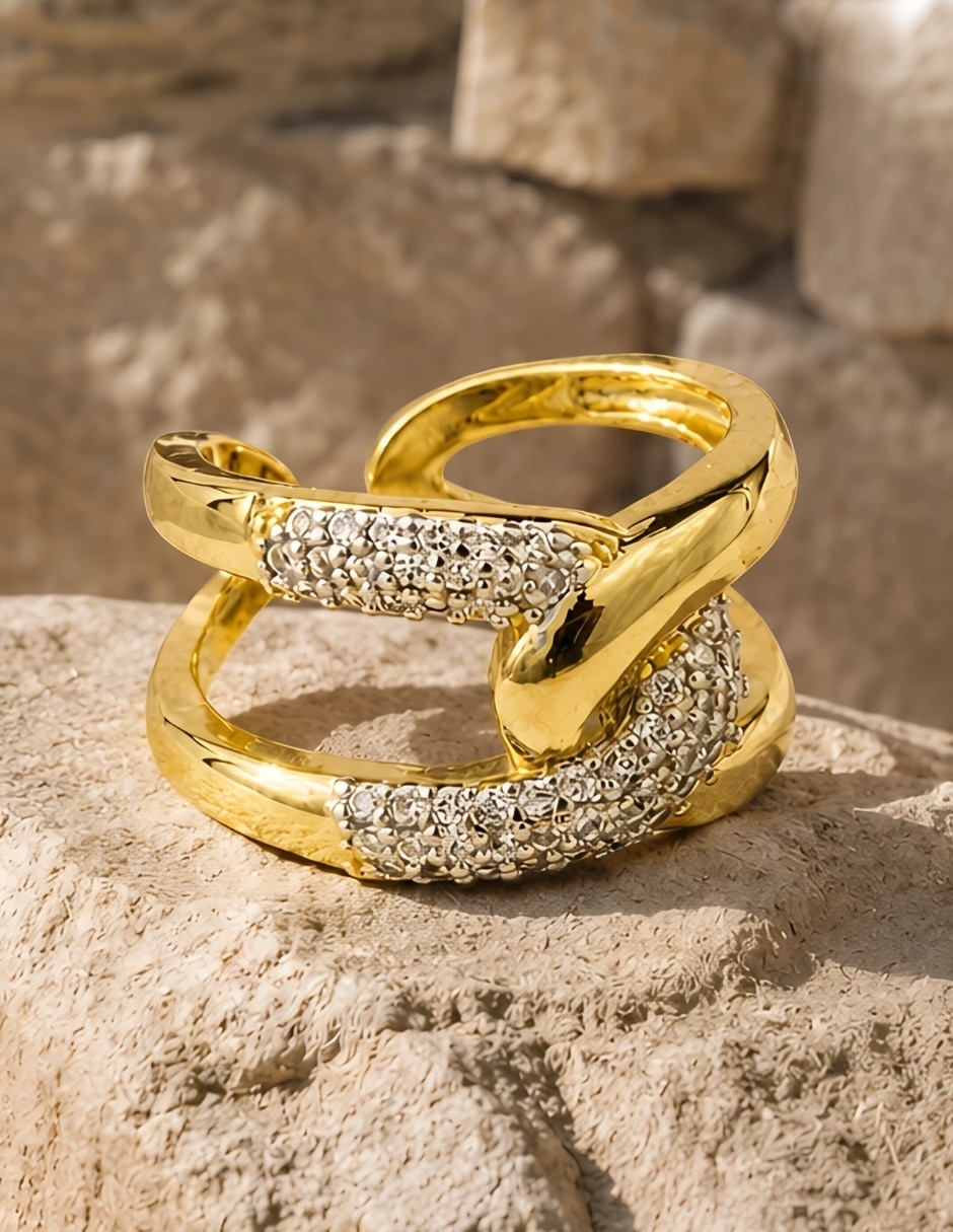 Anillo yoiko vértice zirconia acabado baño de oro