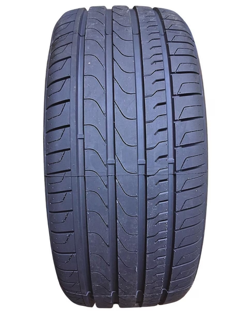 Llanta para auto 235/45 R19 4