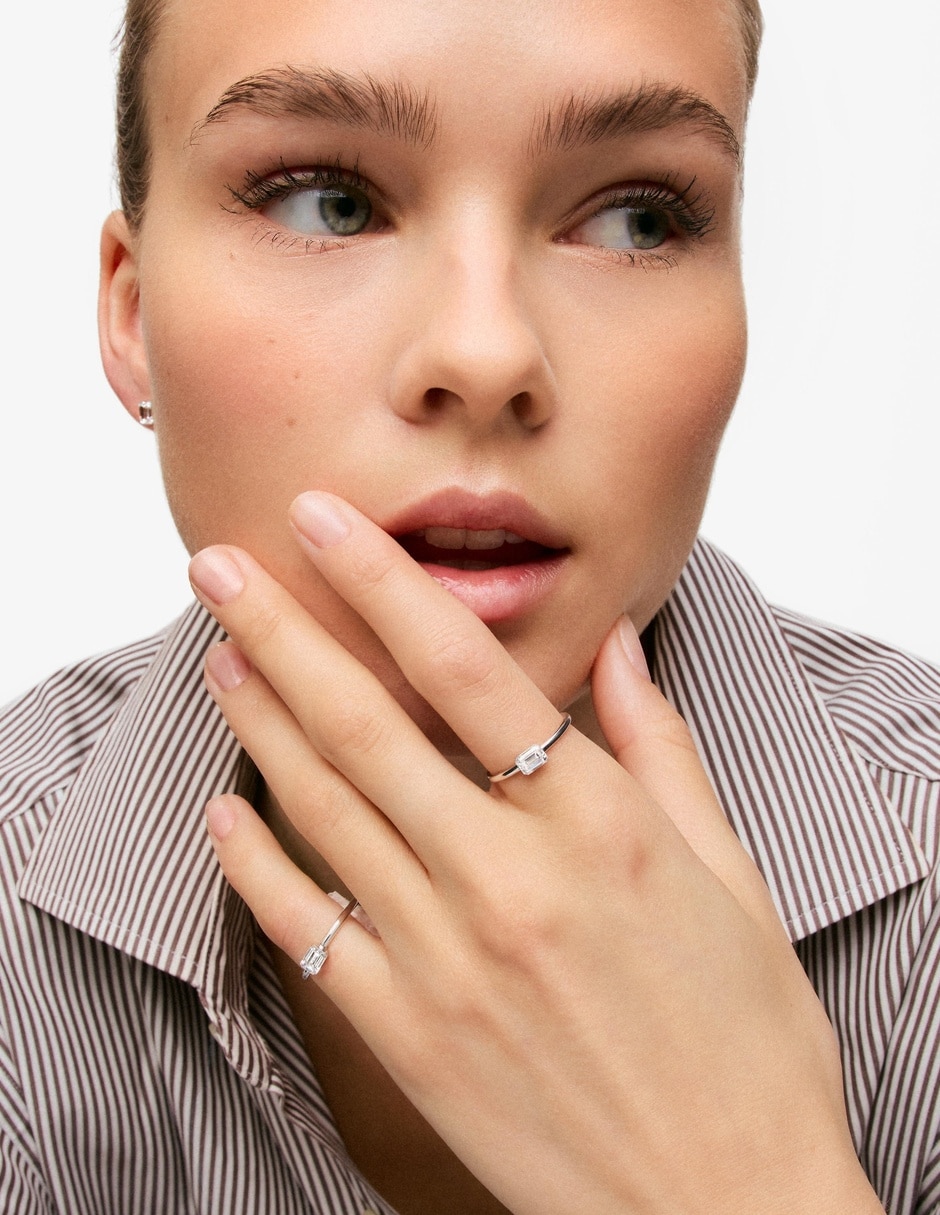 Anillo 9 k de oro blanco