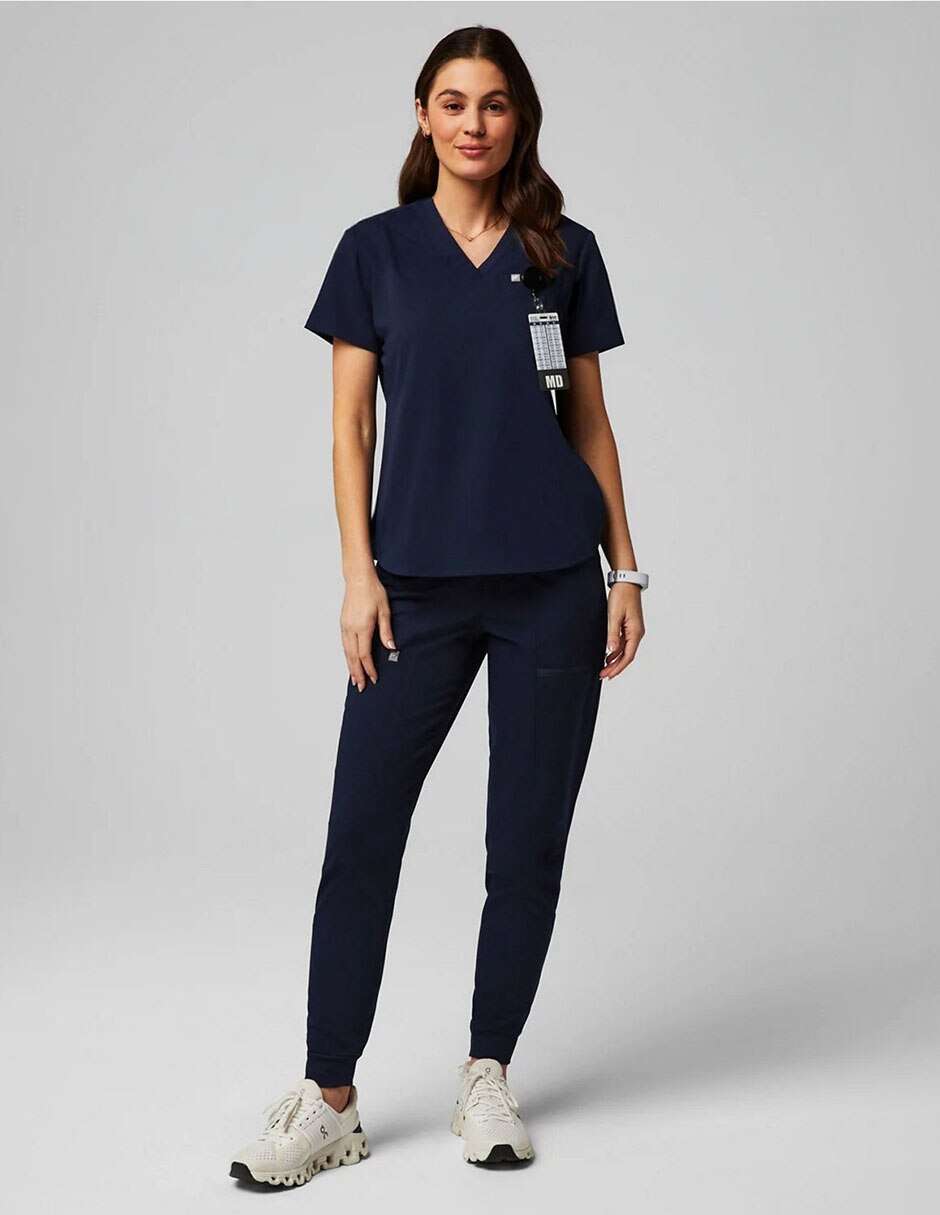 Playera manga corta Scrub cuello v mujer 5