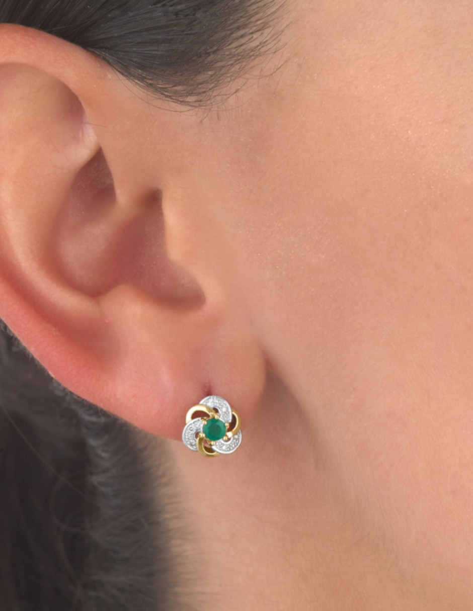 Broqueles de flor de oro 14 K con acabado brillante esmeralda y diamante