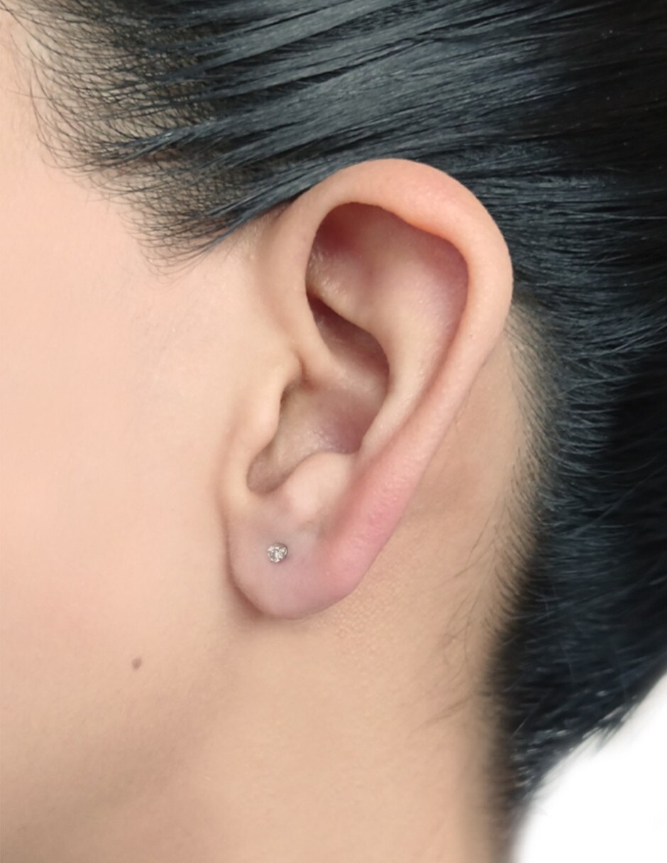 Broqueles redondos de oro 14 K con acabado brillante diamante