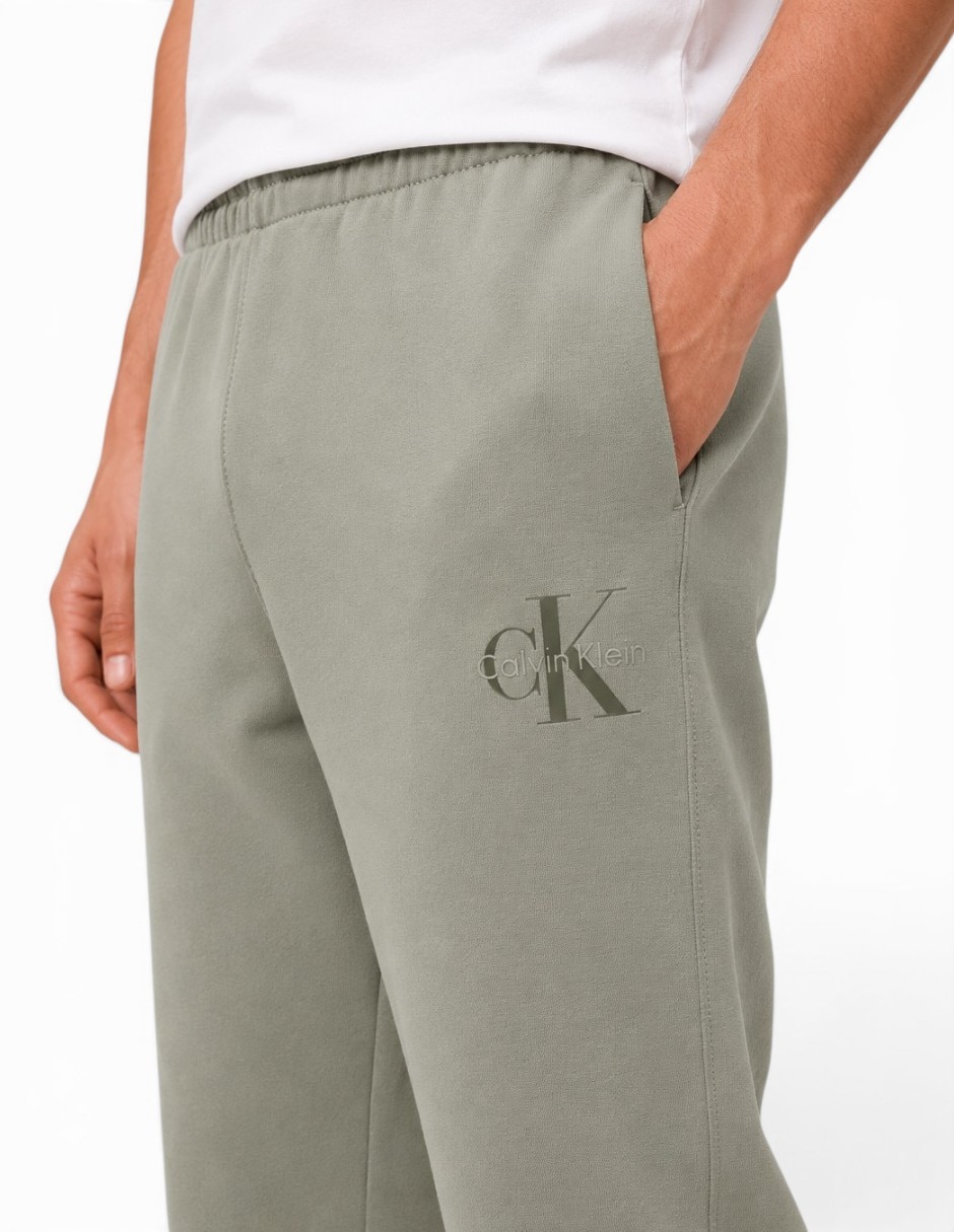Pants monologo fleece con agujeta para hombre 4