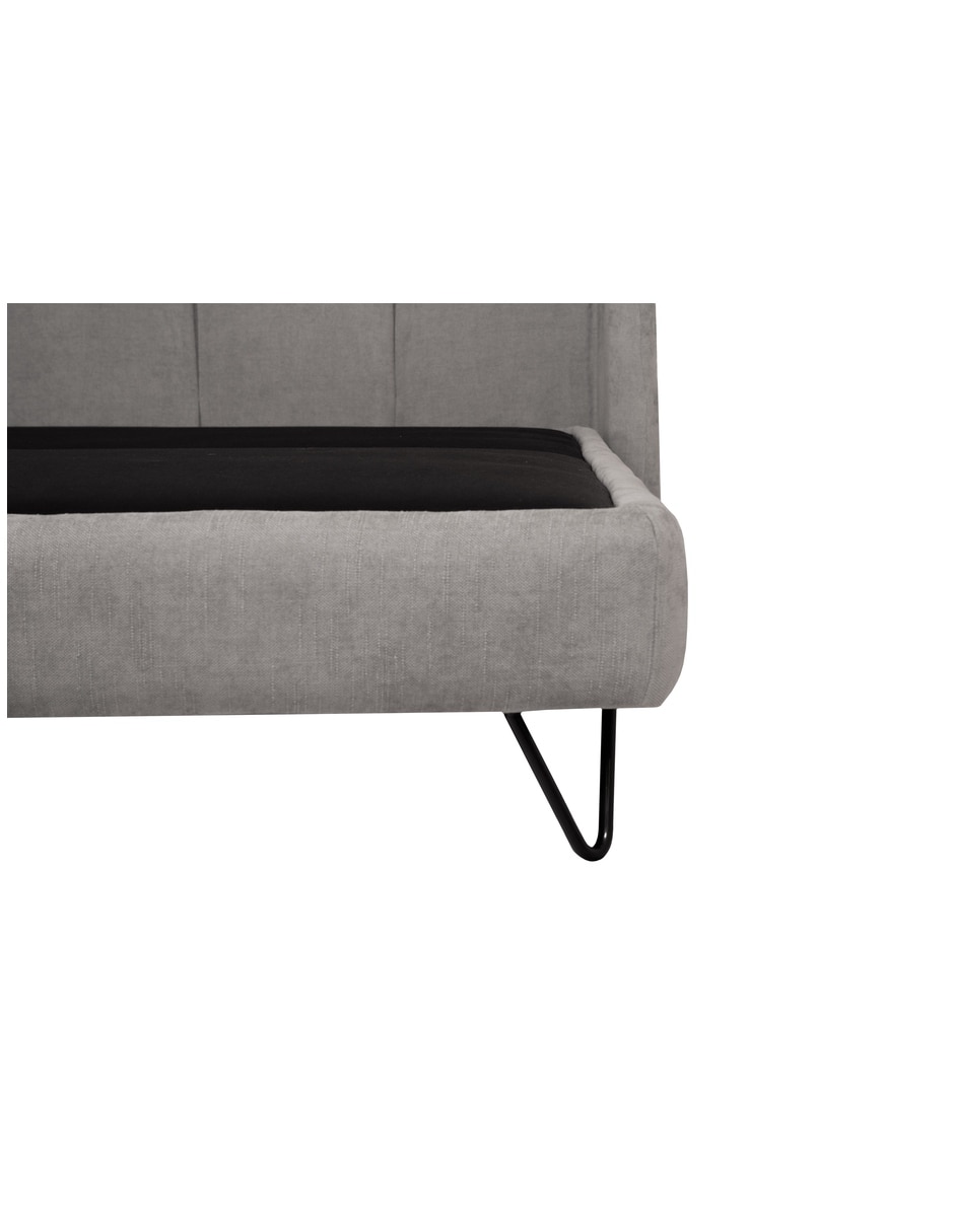 Cama de madera y tela 4