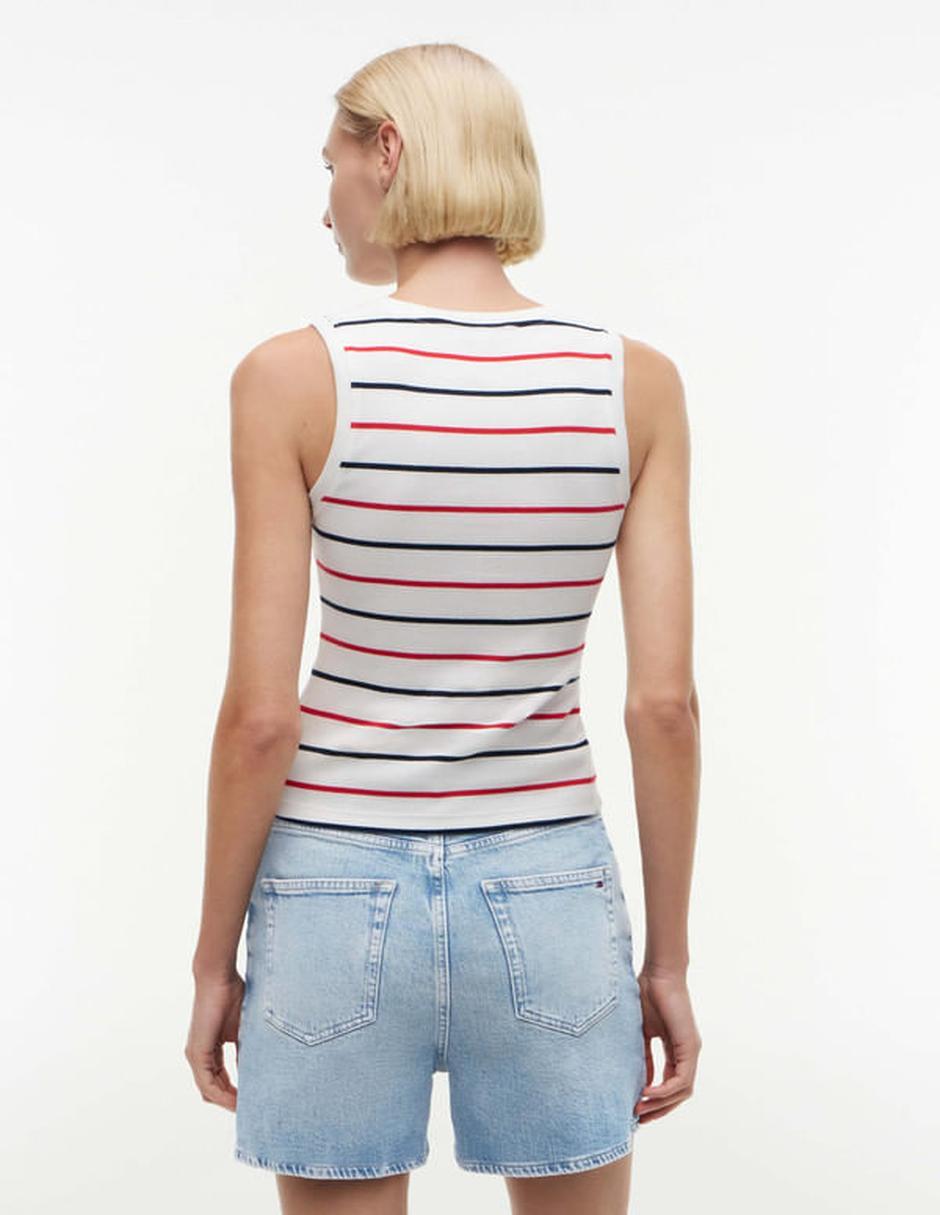 Playera sin manga cuello redondo para mujer 4