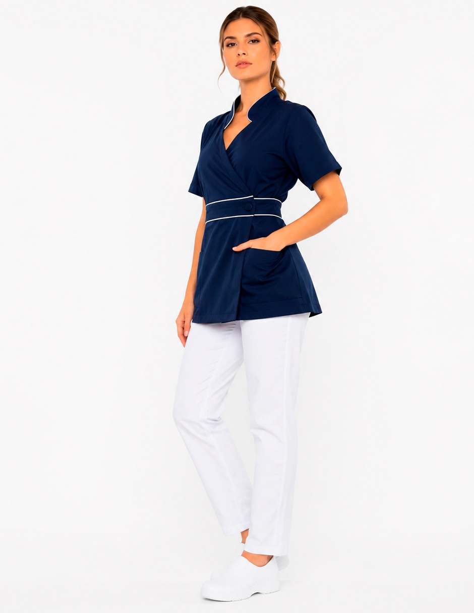 Pijama quirúrgica estilo relajado para mujer 2