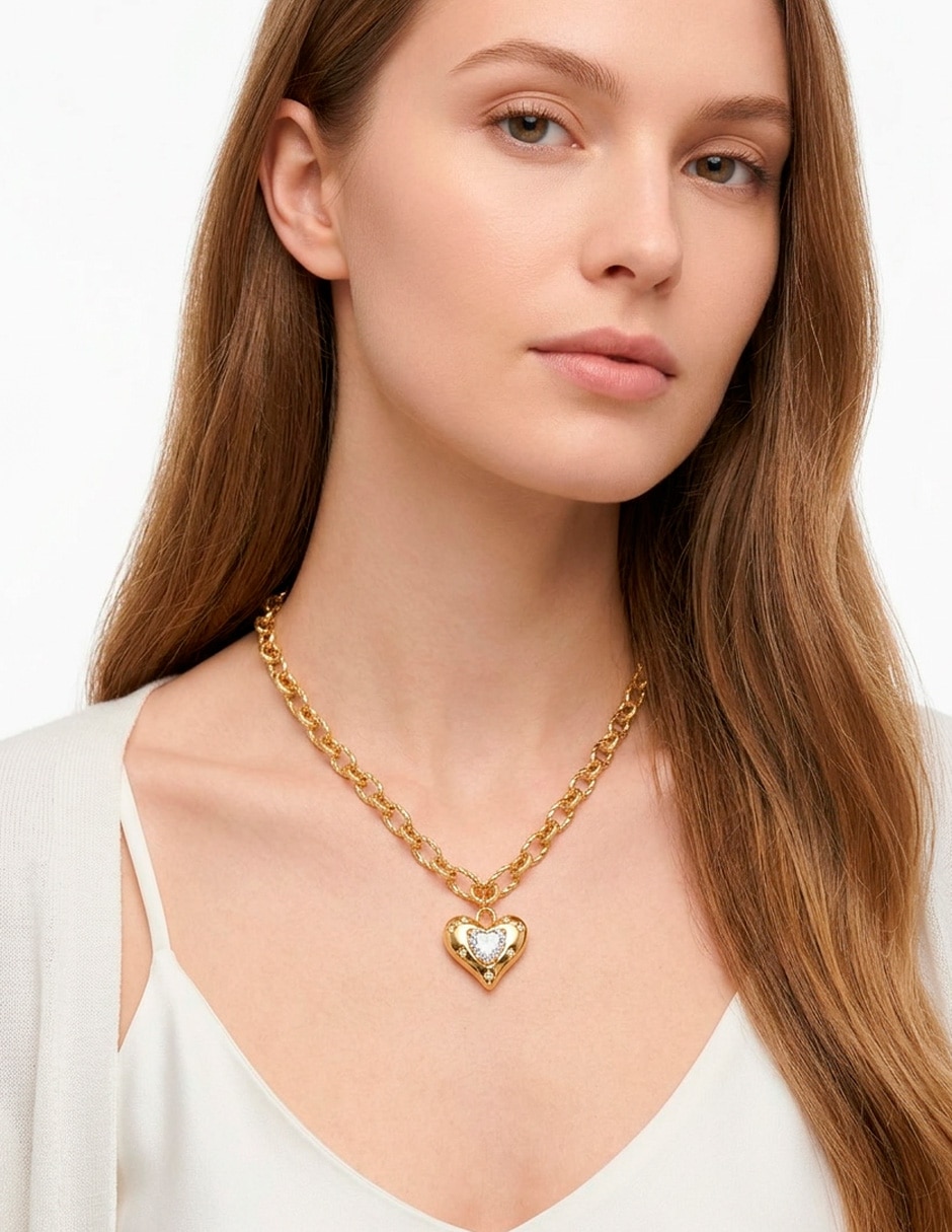Collar con dije de corazón 4