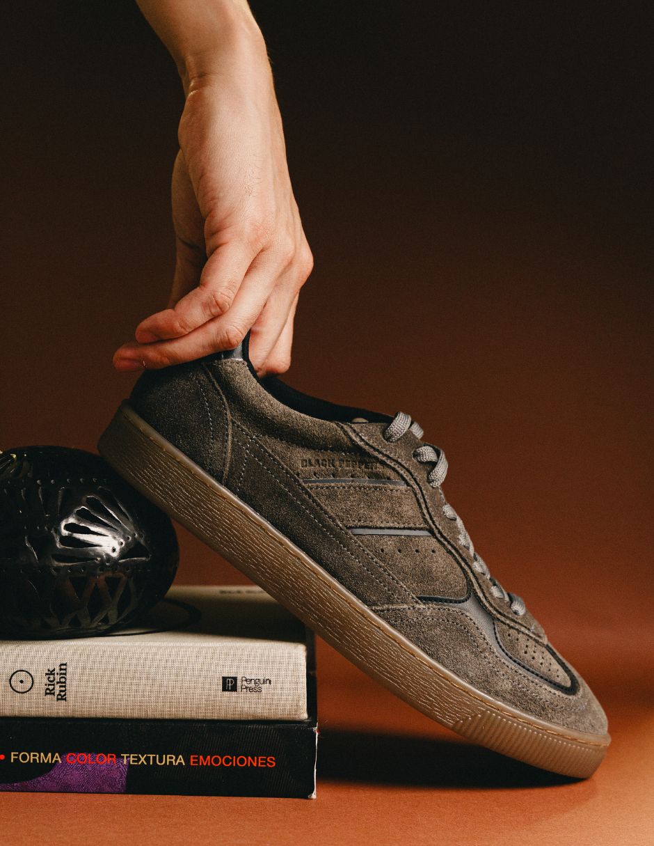 Tenis de piel para hombre 7