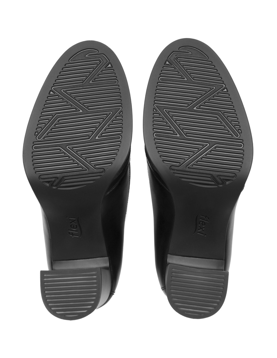 Zapatilla de piel 5
