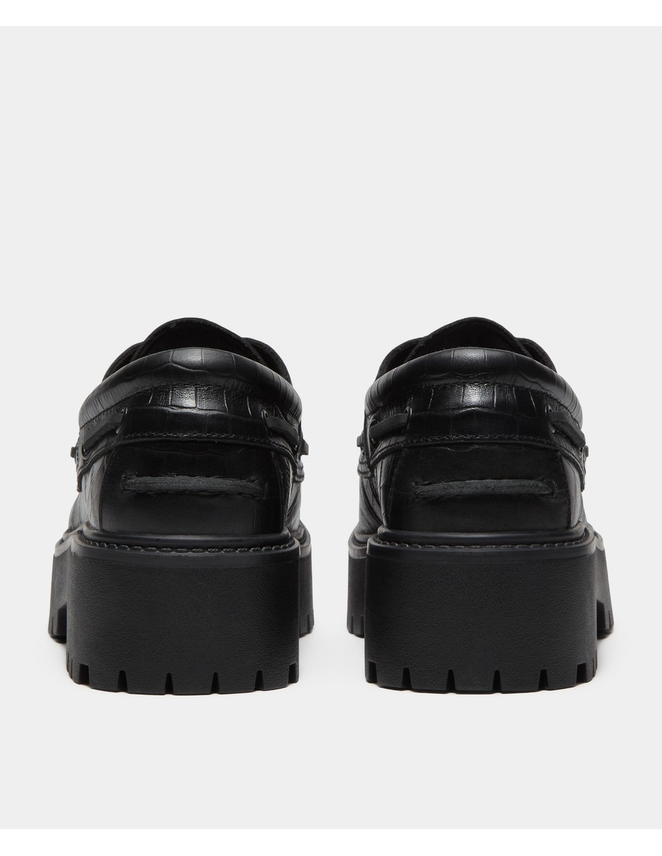 Zapato de piel para mujer