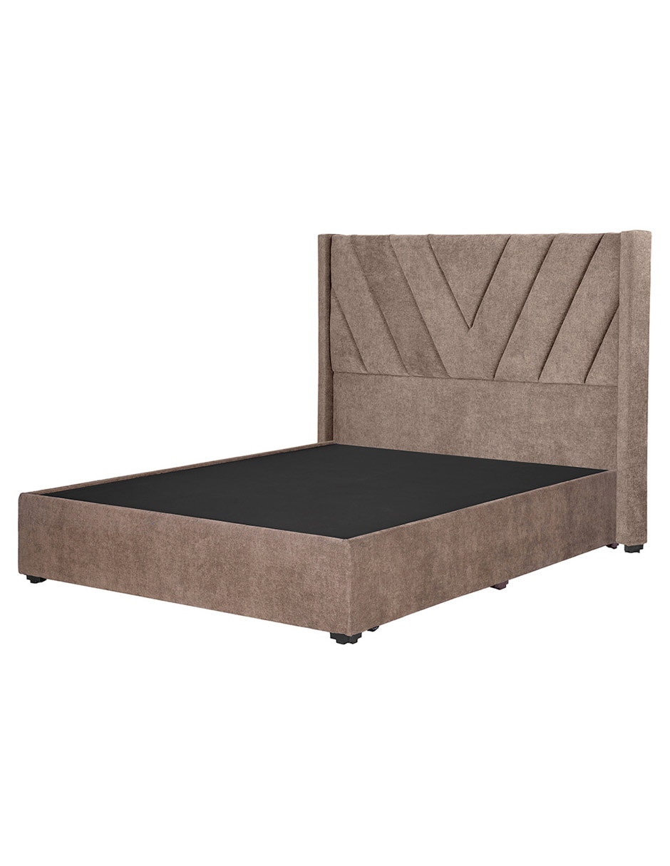 Cama de madera y tela