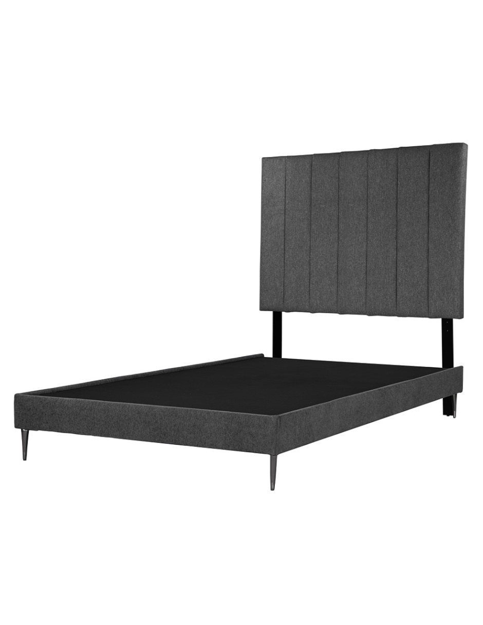 Cama de madera y tela 3
